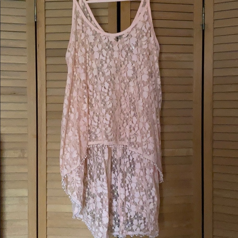 Bundle of 2 High low lace tank tops